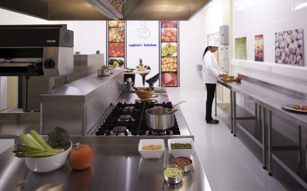 Commercial Kitchen 